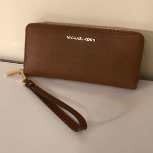 Michael Kors clutch